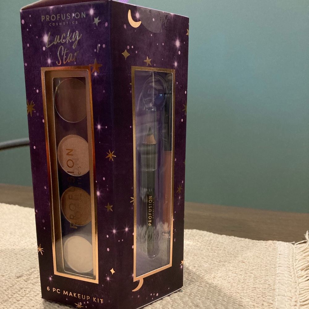 Profusion Cosmetics Lucky Star Makeup Kit